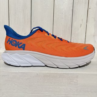 Hoka Arahi 6 M